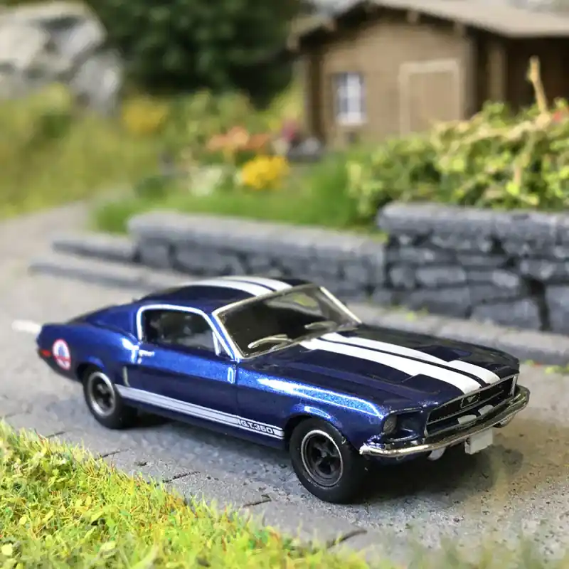 Ford Mustang Fastback, Shelby GT 350, bleu métallisé, blanc, 1968 - BREKINA 19618 - HO 1/87 Prix Bas