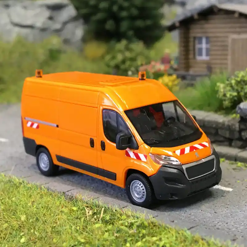 Peugeot boxer, fourgon, orange - BUSCH 54613 - HO 1/87 Prix Promo