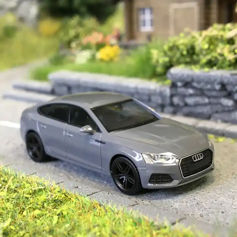 Audi, A5 Sportback, gris nardo - HERPA 028707-002 - HO 1/87 Nouvelle Collection