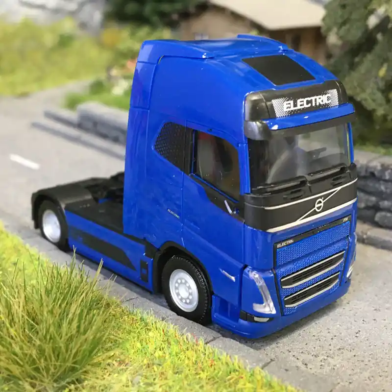 Promotion Saisonnière Tracteur électrique Volvo FH GL XL, 2020, bleu - HERPA 318662 - HO 1/87