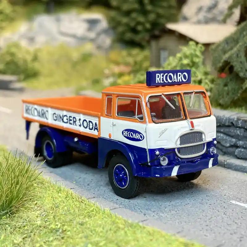 Soldes Fiat 642, plateau à ridelle, "Recoaro" 1962 - Brekina 58605 - 1/87