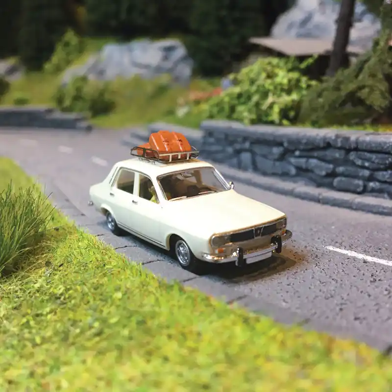 Achetez Aujourd'hui Renault 12 TL Galerie et valises + Conducteur - SAI 1736 - HO 1/87