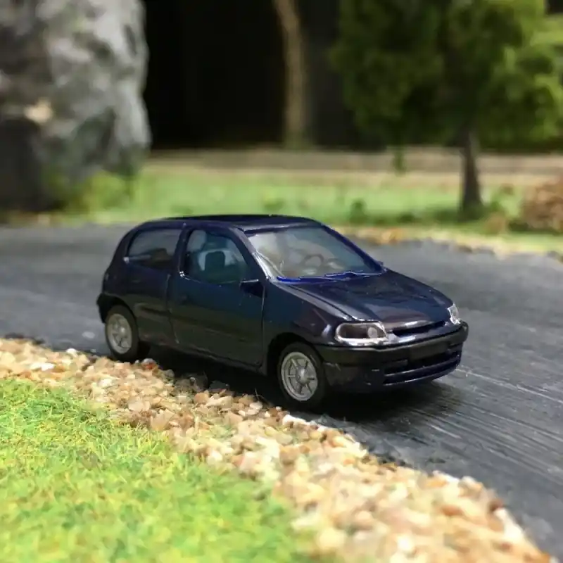 Renault Clio II Ph1 3 portes-HO 1/87-SAI 2281 Commander Vite
