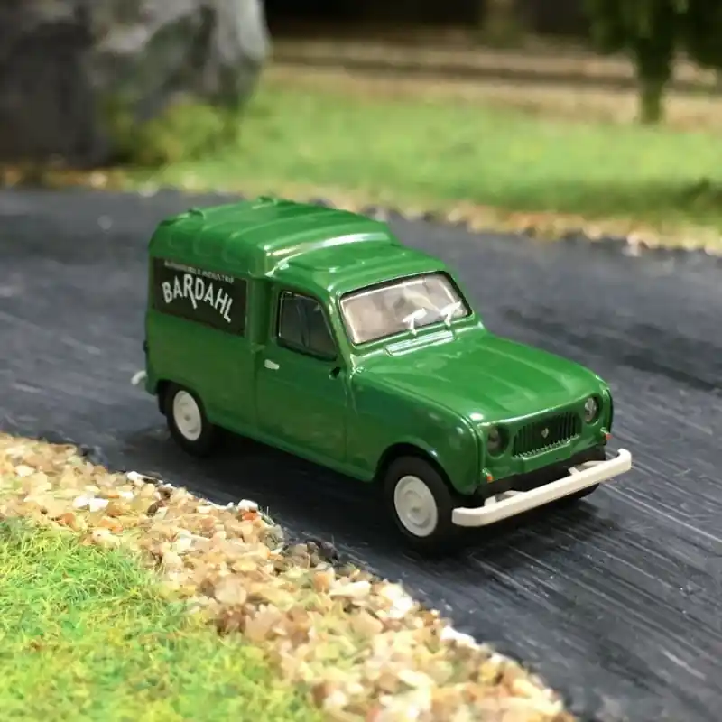 Marque Renault 4L fourgonnette Bardahl -HO-1/87-BREKINA 14742