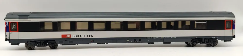 *SOLDES* - VOITURE VOYAGEURS UIC Z1 B GRIS/BLANC/ROUGE NOUVEAU LOGO SBB - LS MODELS 47242 Certifié